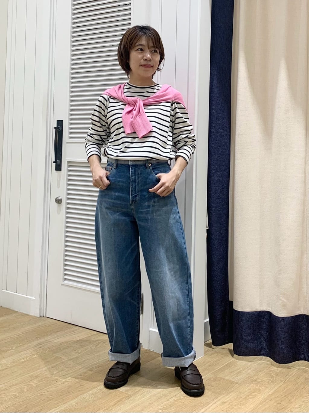 IMARIさんの「Dessin｜【選べる首元デザイン/洗える】クルーネックロングTシャツ」を使ったコーディネート
