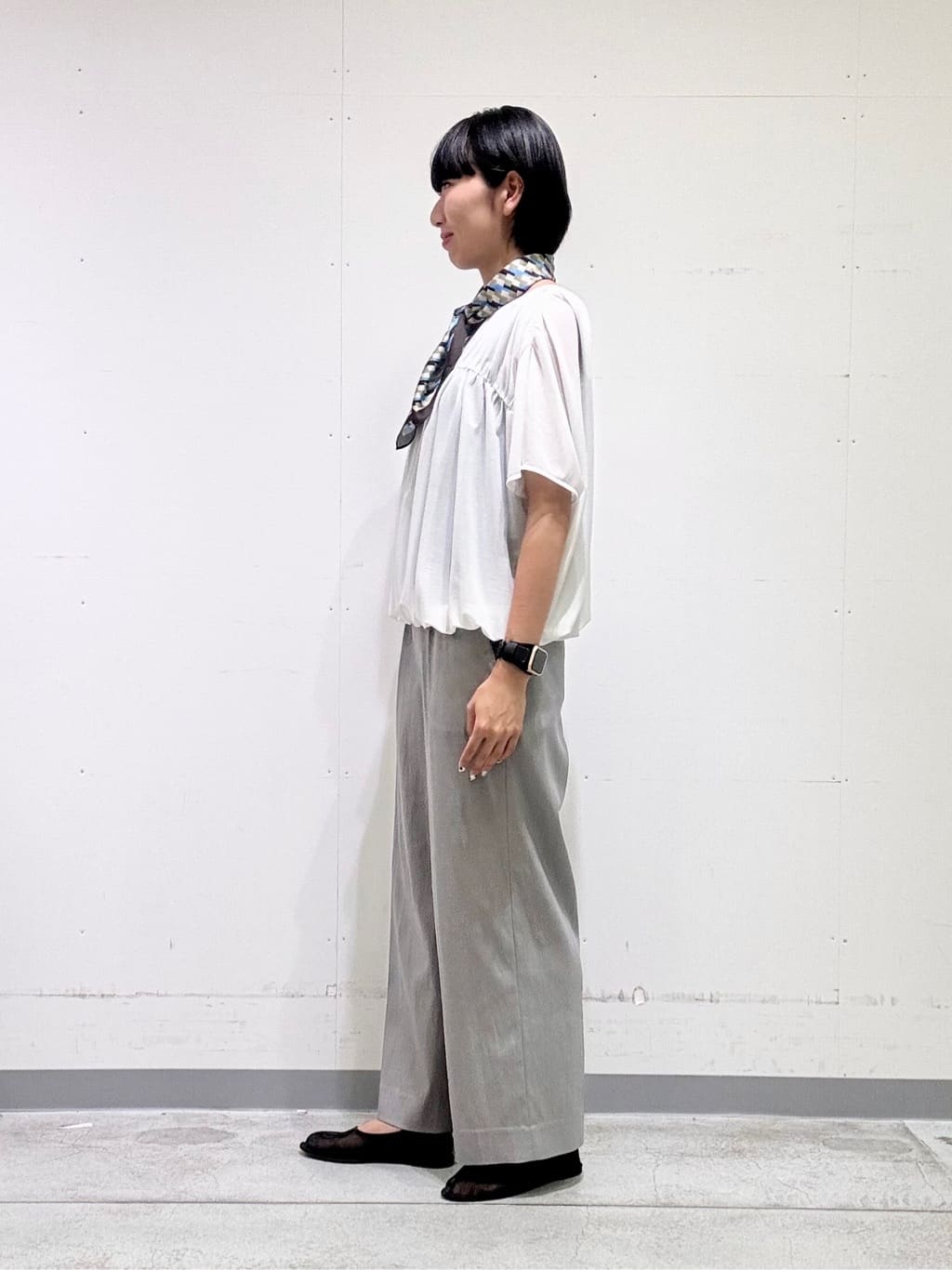 naoさんの「INDIVI｜【洗える／体型カバー】シャーリングシアートップス」を使ったコーディネート