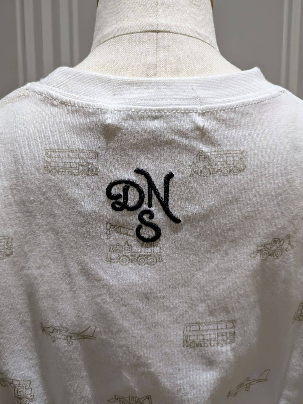 Yoshidaさんの「Dessin｜」を使ったコーディネート