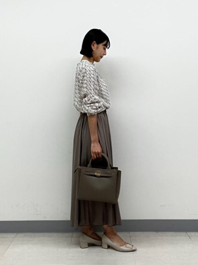 hinanoさんの「INDIVI｜【きれいめ／オフィス／イベント】フェザージャカードブラウス」を使ったコーディネート