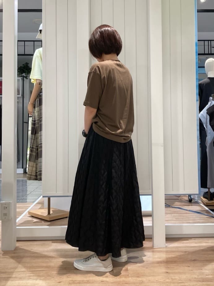 Takaoさんの「Dessin｜【洗える】オーガニックコットンロゴTシャツ」を使ったコーディネート