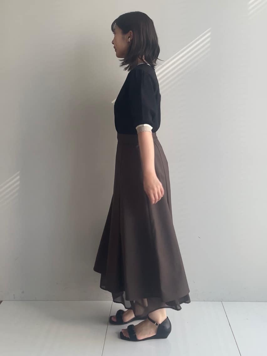 abeさんの「Couture brooch｜【マシンウォッシャブル・美シルエット】裾シアーフレアスカート」を使ったコーディネート