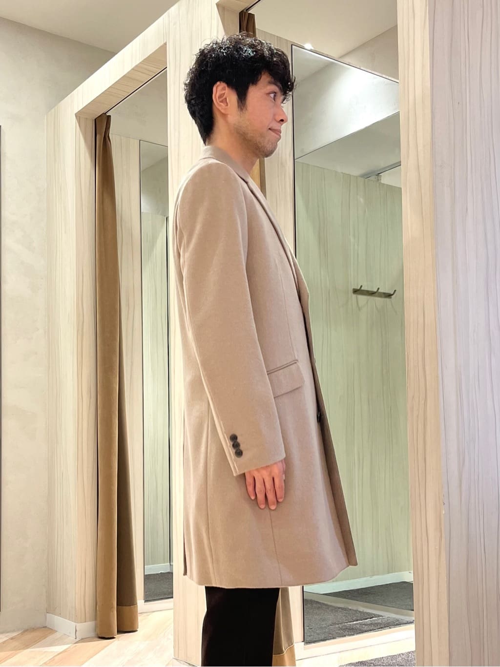 URAさんの「TAKEO KIKUCHI｜カシミヤブレンド ビーバー調チェスターコート」を使ったコーディネート