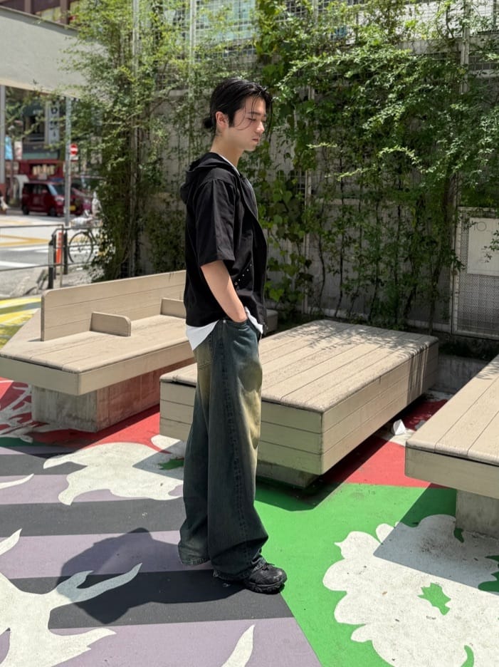 yumaさんの「tk.TAKEO KIKUCHI｜バレルシルエットパンツ（デニム＆カラーパンツ）」を使ったコーディネート