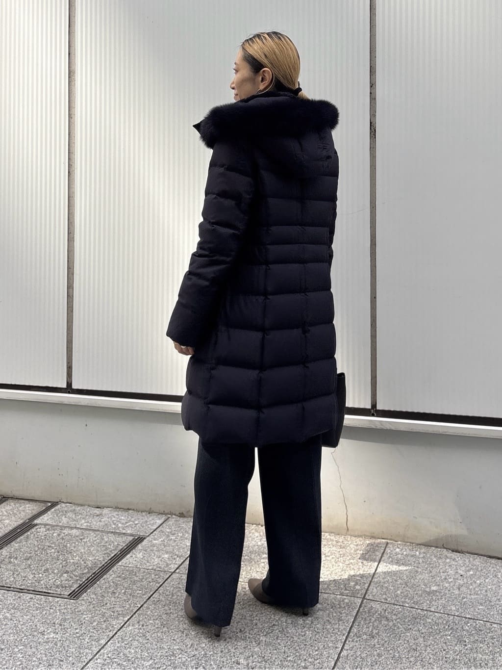 kotakiさんの「INDIVI｜【名品／撥水／抗菌防臭】ロング丈リサイクルダウンコート」を使ったコーディネート