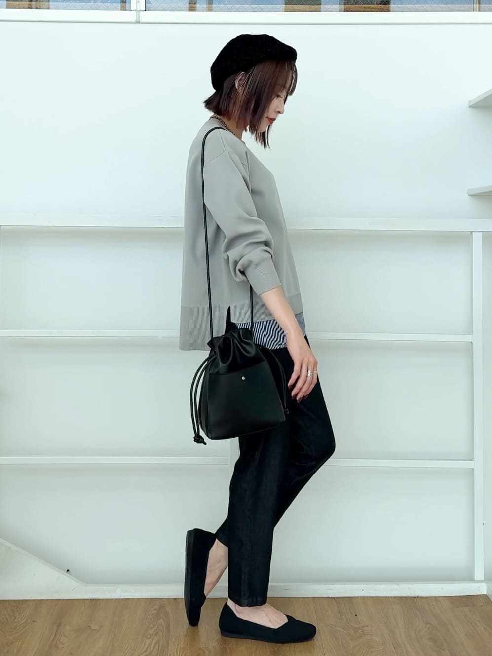 𝐜𝐡𝐢𝐤𝐚さんの「SHOO･LA･RUE｜【高レビュー/SS-LL/美脚シルエット】自然に体型カバー イージーデニム テーパードパンツ」を使ったコーディネート