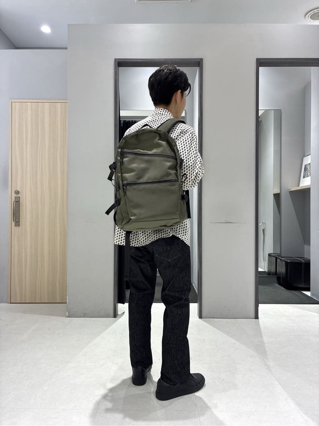 わいずみさんの「TAKEO KIKUCHI｜ボーラーハット柄 長袖シャツ」を使ったコーディネート