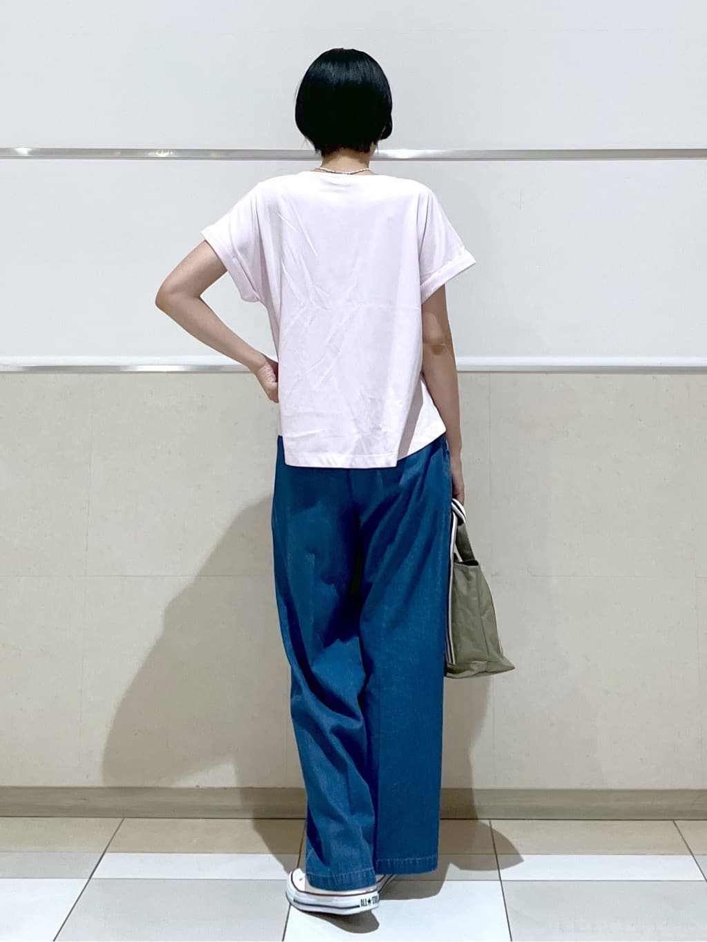 eriko さんの「Dessin｜【二の腕カバー／UVカット】ロールアップスリーブ裾ギャザーカットソー」を使ったコーディネート