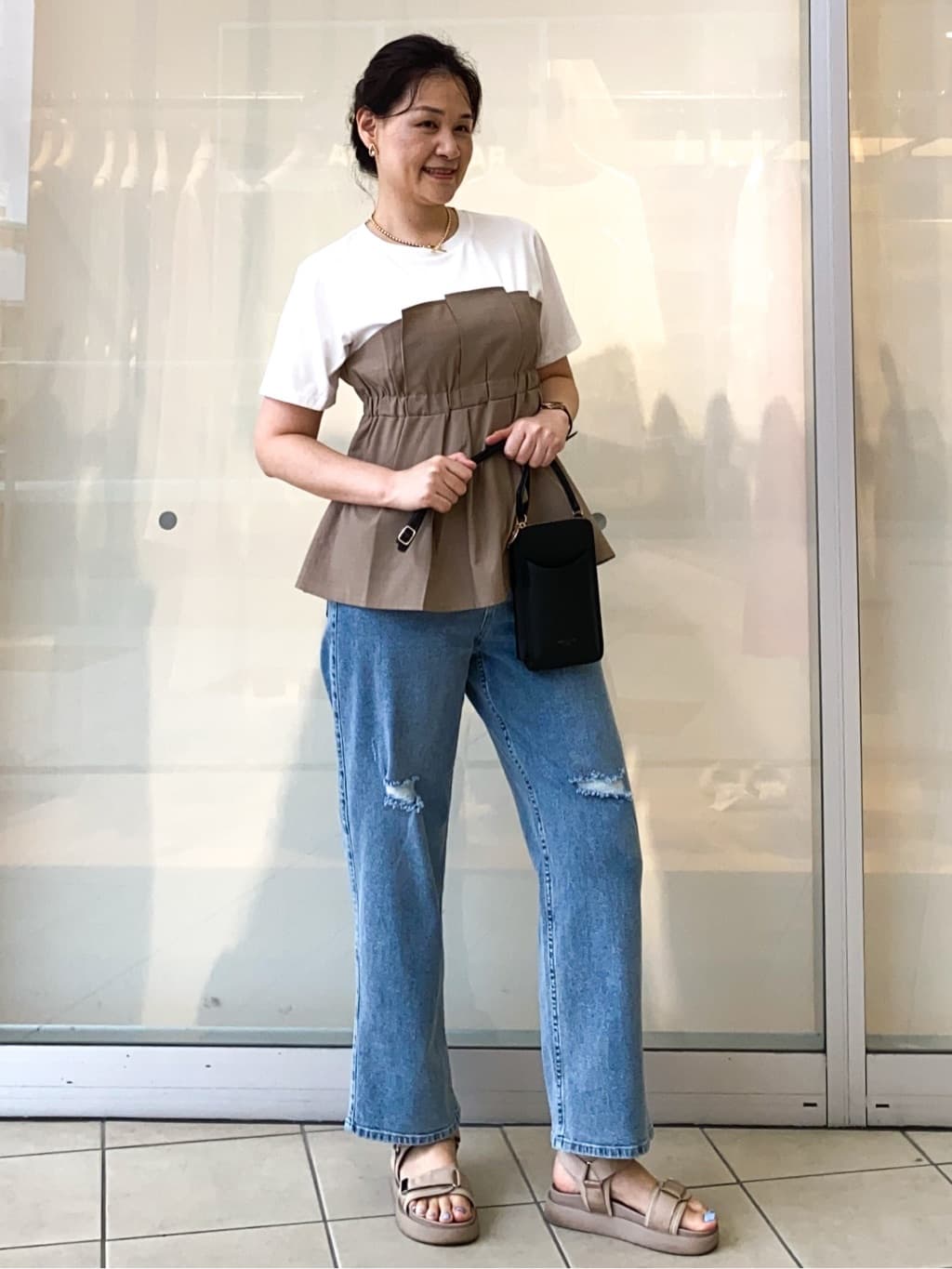 Jeanさんの「OPAQUE.CLIP｜タックビスチェドッキングカットソー【洗濯機洗い可】」を使ったコーディネート