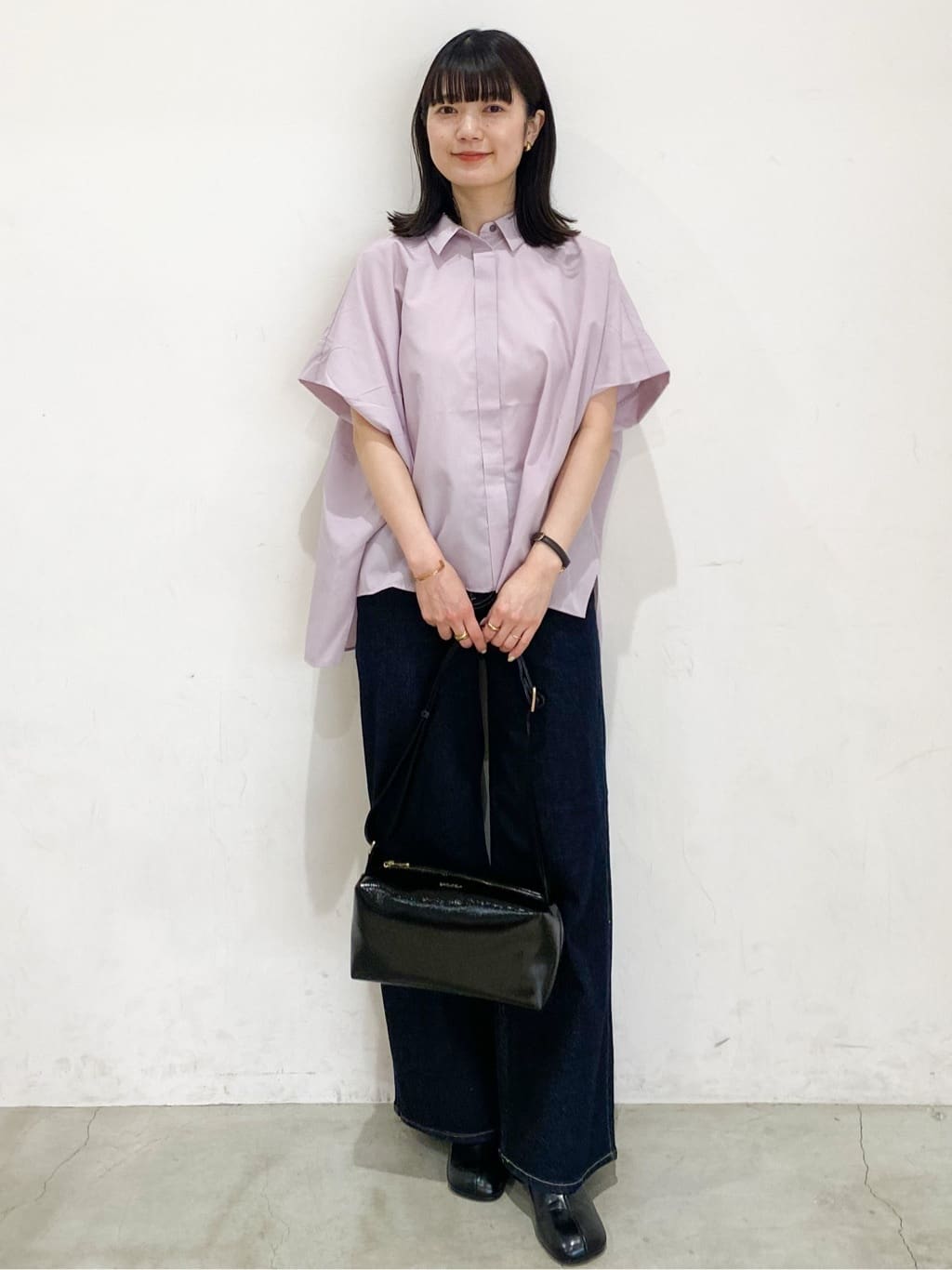 haruさんの「OPAQUE.CLIP｜《andGIRL掲載》リラクシーシャツ【洗濯機洗い可】」を使ったコーディネート