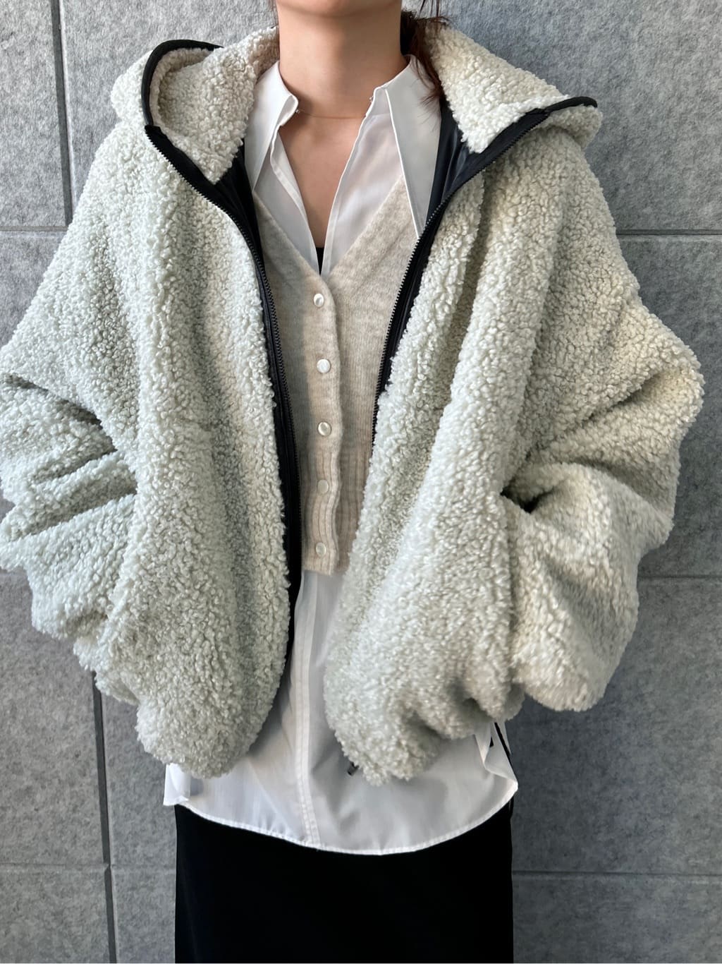 harunaさんの「CODE A｜M cloudy puff cardigan」を使ったコーディネート