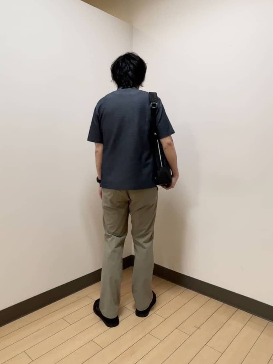 あきやまさんの「TAKEO KIKUCHI｜【抗菌防臭／9色5サイズ展開】ハニカムメランジ ポロシャツ」を使ったコーディネート
