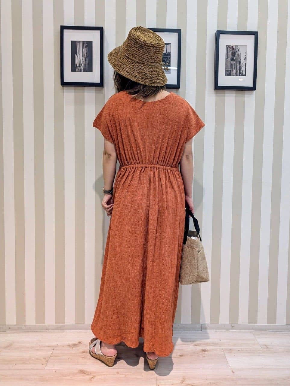 otaさんの「SHOO･LA･RUE｜【前後2WAY】さらりと大人上品に 楊柳フレンチワンピース」を使ったコーディネート