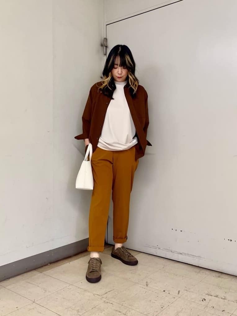 iwさんの「TAKEO KIKUCHI｜【COOL CITY WEAR】DotAir（R）サッカー シャツ」を使ったコーディネート