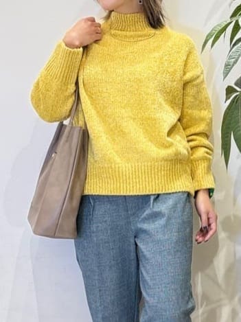 misakiさんの「SHOO･LA･RUE｜【洗濯機可/S-LL】美脚見え あったか裏起毛 テーパードパンツ」を使ったコーディネート