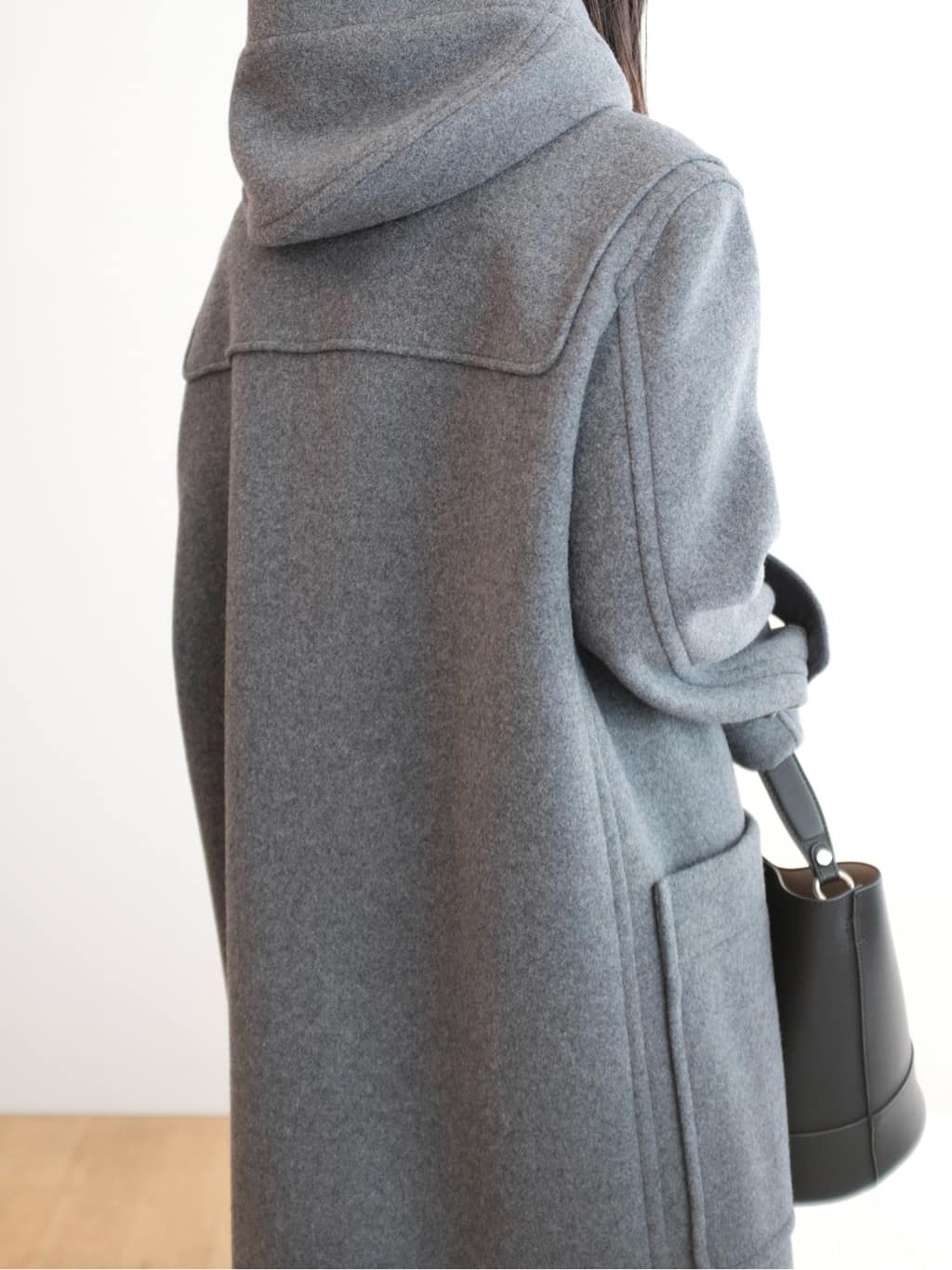 Kishimotoさんの「DRESSTERIOR｜◆Superfineリサイクルメルトンダッフルコート」を使ったコーディネート