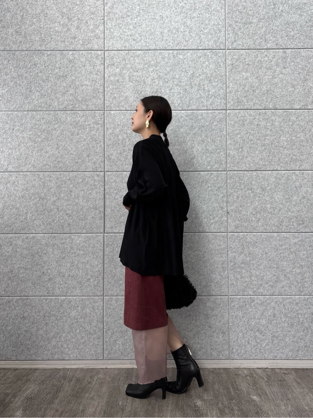 ayanoさんの「INDIVI｜【再入荷】ペプラムハイネックニット」を使ったコーディネート
