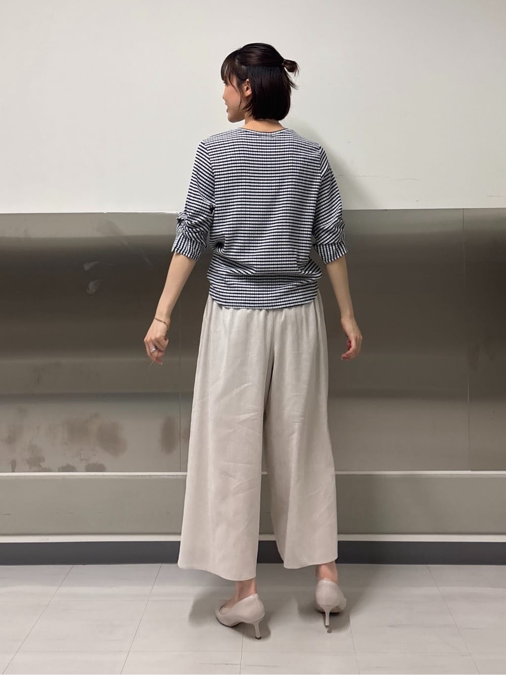 kanaeさんの「INDIVI｜【洗える／清涼感◎】ワイドフレアパンツ／スカーチョ」を使ったコーディネート