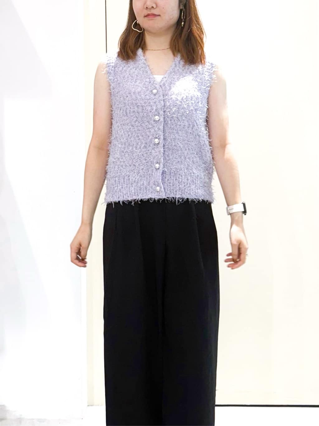 sayaさんの「OPAQUE.CLIP｜《Can Cam掲載》フリンジシャギーコンパクトベスト【洗濯機洗い可】」を使ったコーディネート