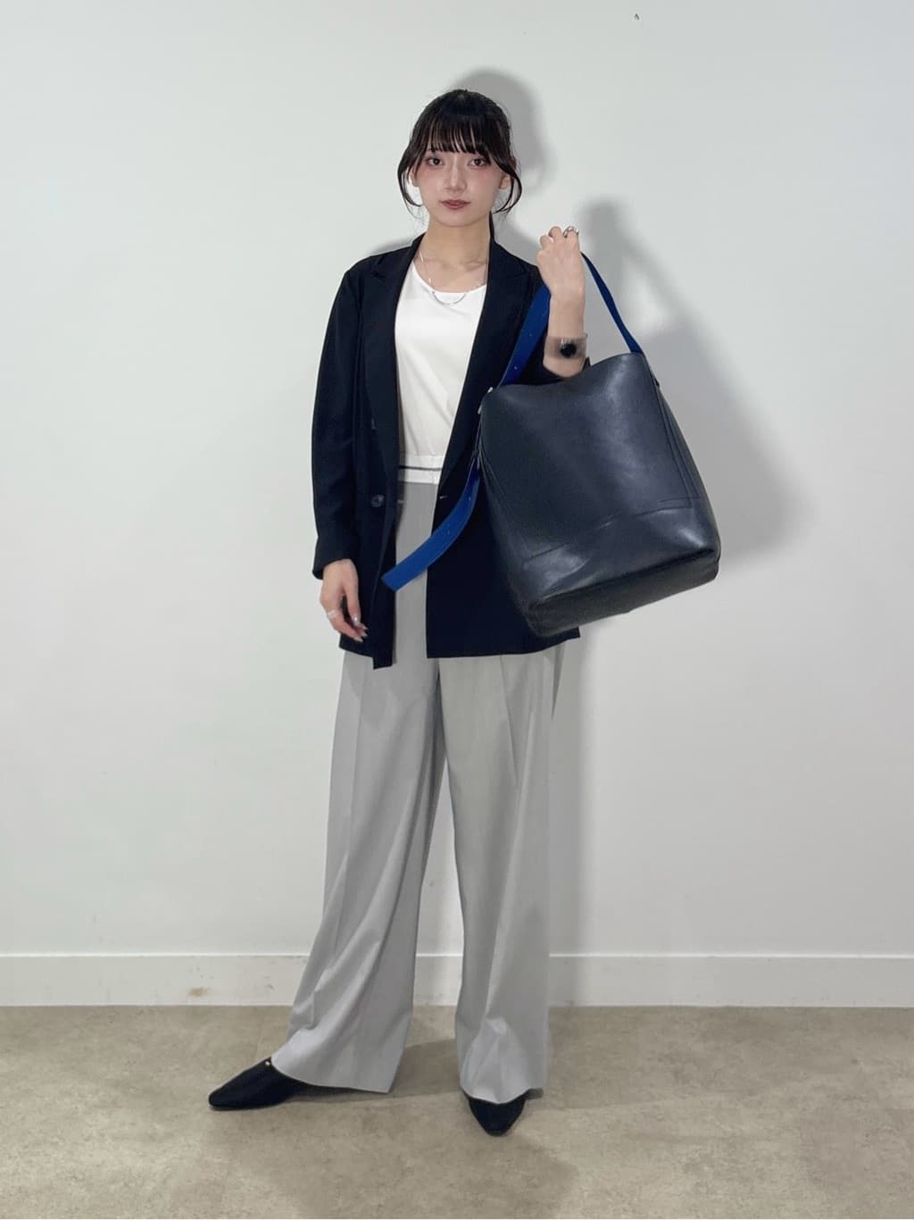 ibukiさんの「INDIVI｜【軽く羽織れる！】ダブルジャケット」を使ったコーディネート