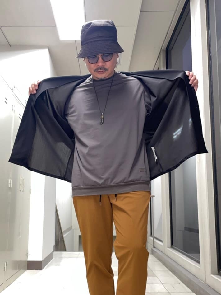 MAKOTO AIさんの「TAKEO KIKUCHI｜【COOL CITY WEAR】エアートール オープンカラーシャツ /接触冷感・通気性」を使ったコーディネート