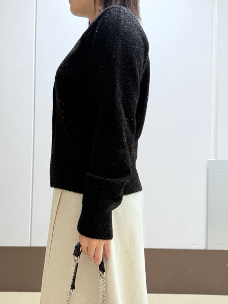 Rikoさんの「INDIVI｜【洗える】ラメニットカーディガン」を使ったコーディネート