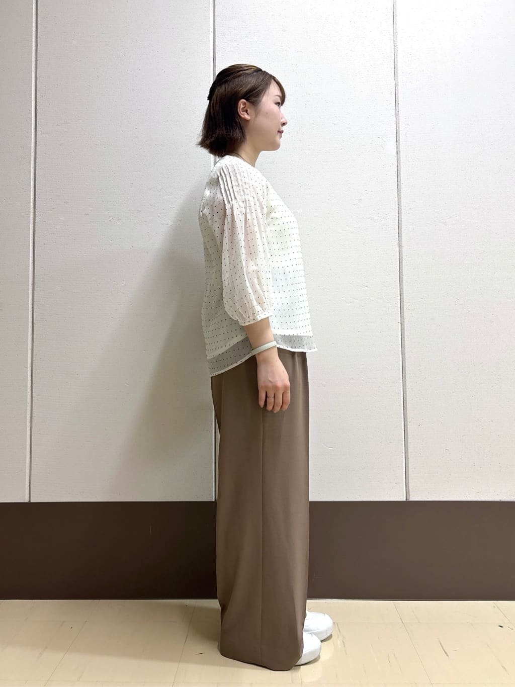 Rikoさんの「INDIVI｜フロッキードットブラウス」を使ったコーディネート