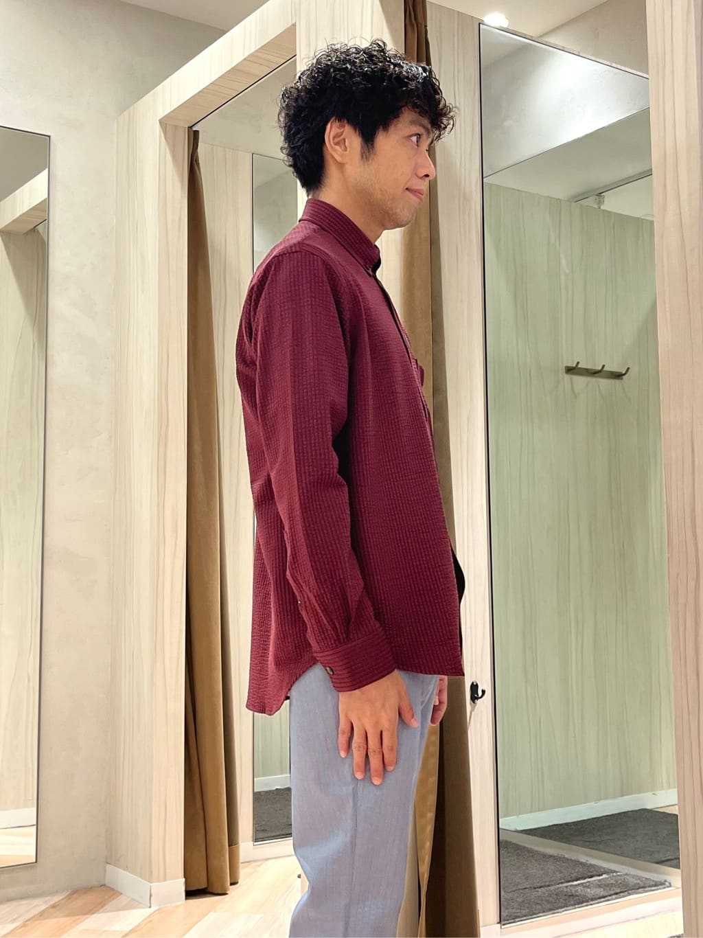 URAさんの「TAKEO KIKUCHI｜【全7サイズ&times;8色展開！】トップマルチヘリンボン パンツ」を使ったコーディネート
