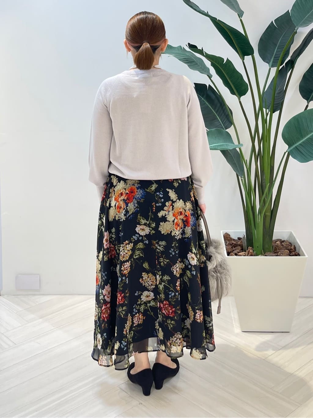 Tomoさんの「UNTITLED｜【8色展開／コンパクト丈】レーヨン混 コクーンニット」を使ったコーディネート
