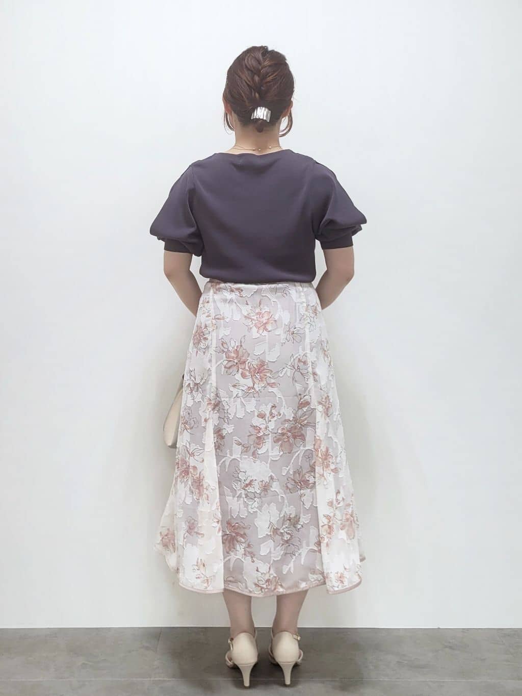 kinaさんの「index｜《6色展開／XS-LLサイズ》ドライタッチ デザインスリーブニット【洗濯機洗い可／接触冷感／抗ピル】」を使ったコーディネート