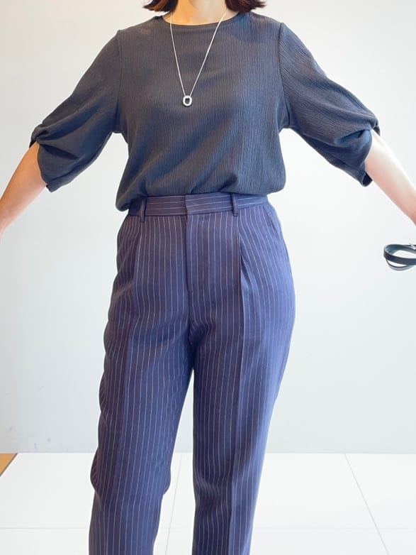 murayamaさんの「INDIVI｜【UVケア／吸汗速乾】凹凸素材ねじり袖トップス」を使ったコーディネート
