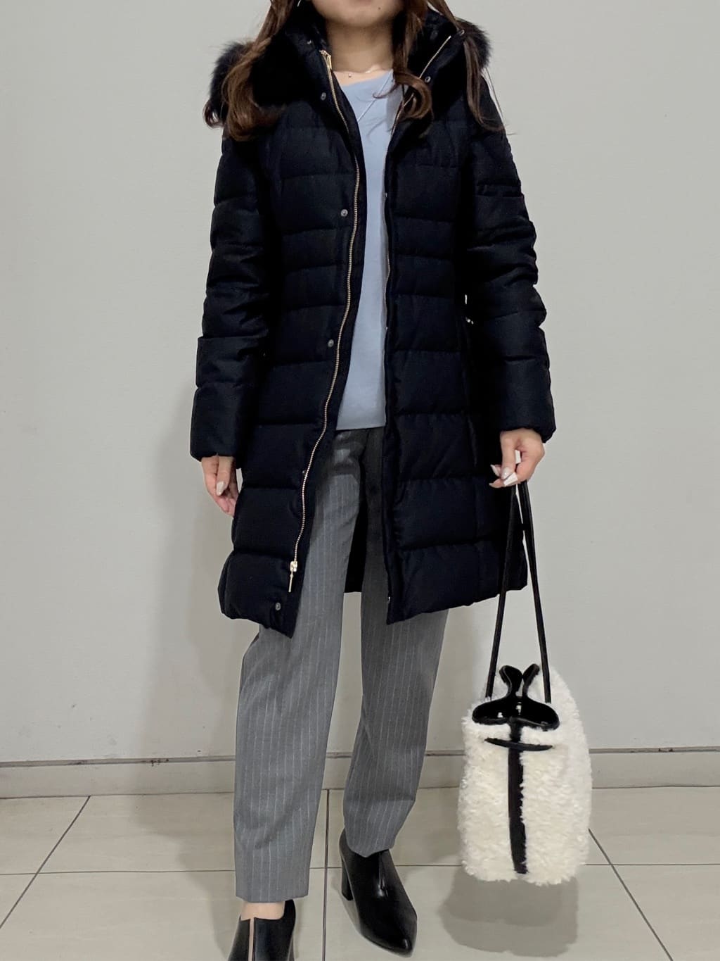 kahoさんの「INDIVI｜【名品／撥水／抗菌防臭】ロング丈リサイクルダウンコート」を使ったコーディネート