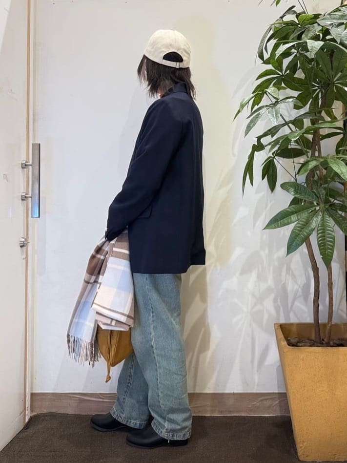 misakiさんの「SHOO･LA･RUE｜【S-LL】程よくゆったりな 柔らかデニムテーパードパンツ」を使ったコーディネート