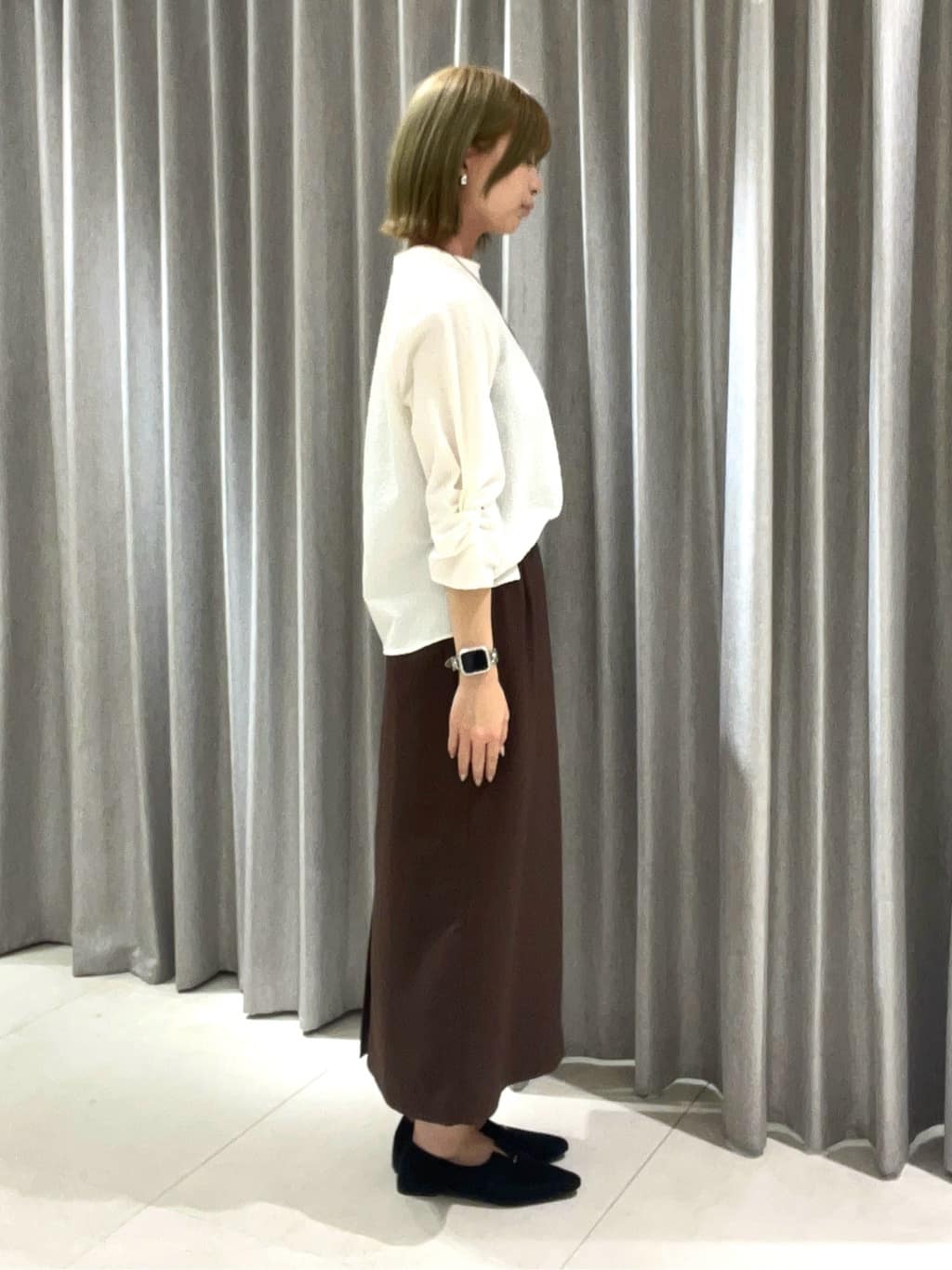 kumiさんの「INDIVI｜【洗える／UVケア／吸汗速乾】ジョーゼットナロースカート」を使ったコーディネート