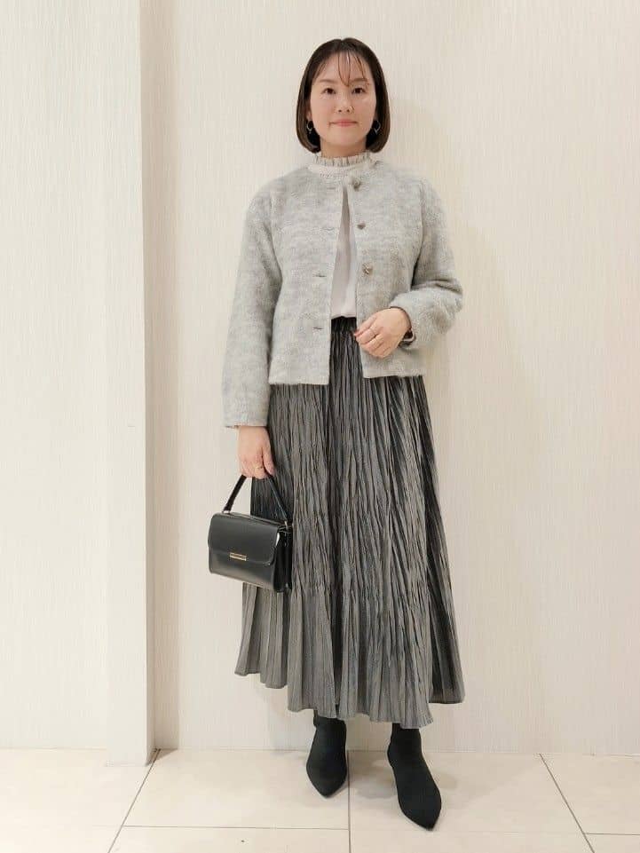 naokoさんの「UNTITLED｜【ジャケット風/メタルボタン】アルパカ混シャギーカーディガン」を使ったコーディネート