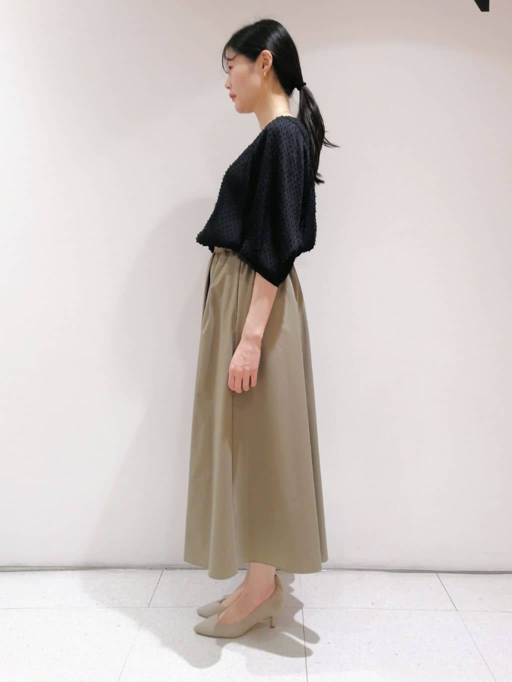ayanoさんの「INDIVI｜【60cm四方】スクエアスカーフ」を使ったコーディネート