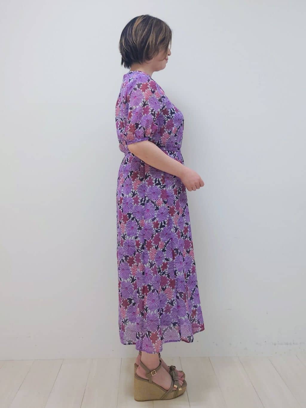 mitsuさんの「COUP DE CHANCE｜◆【完売間近／&yours project】レース柄プリーツワンピース」を使ったコーディネート