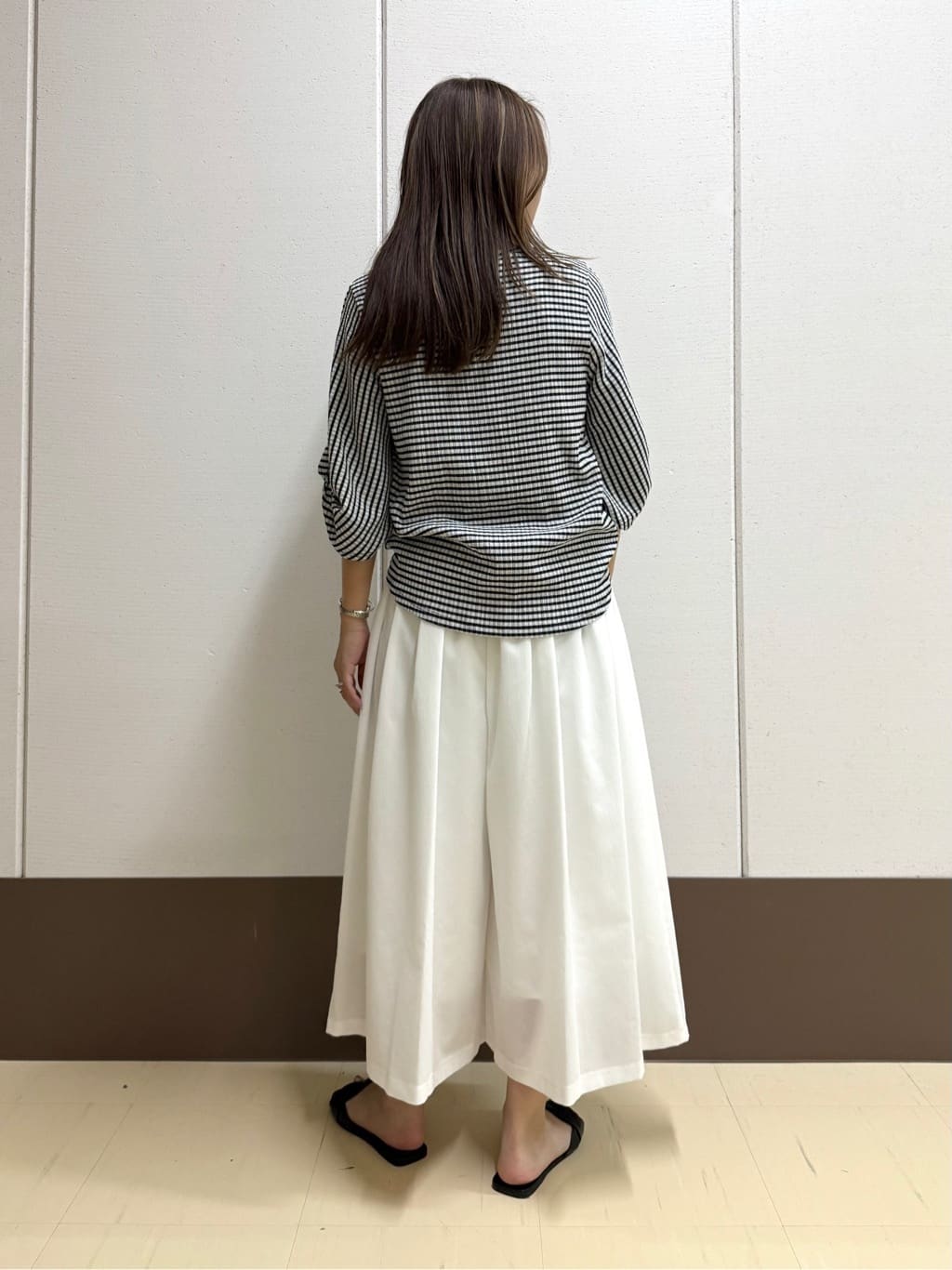 mamiさんの「INDIVI｜【UVケア／吸汗速乾】凹凸素材ねじり袖トップス」を使ったコーディネート