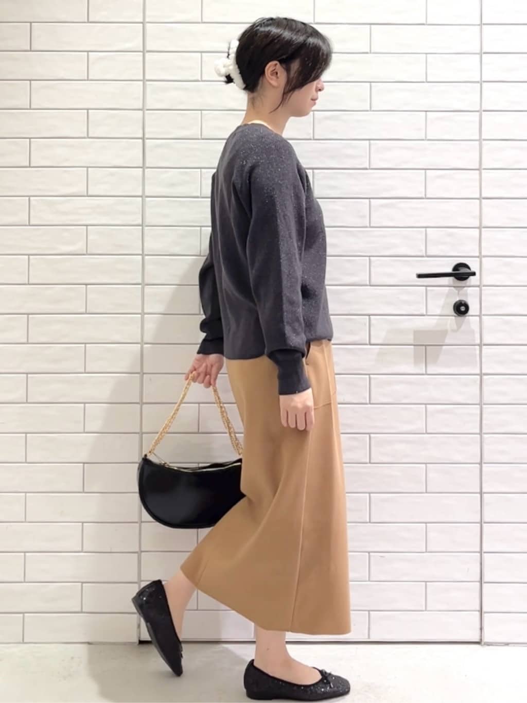 しおりさんの「OPAQUE.CLIP｜ボタンデザインラメニット【洗濯機OK】」を使ったコーディネート