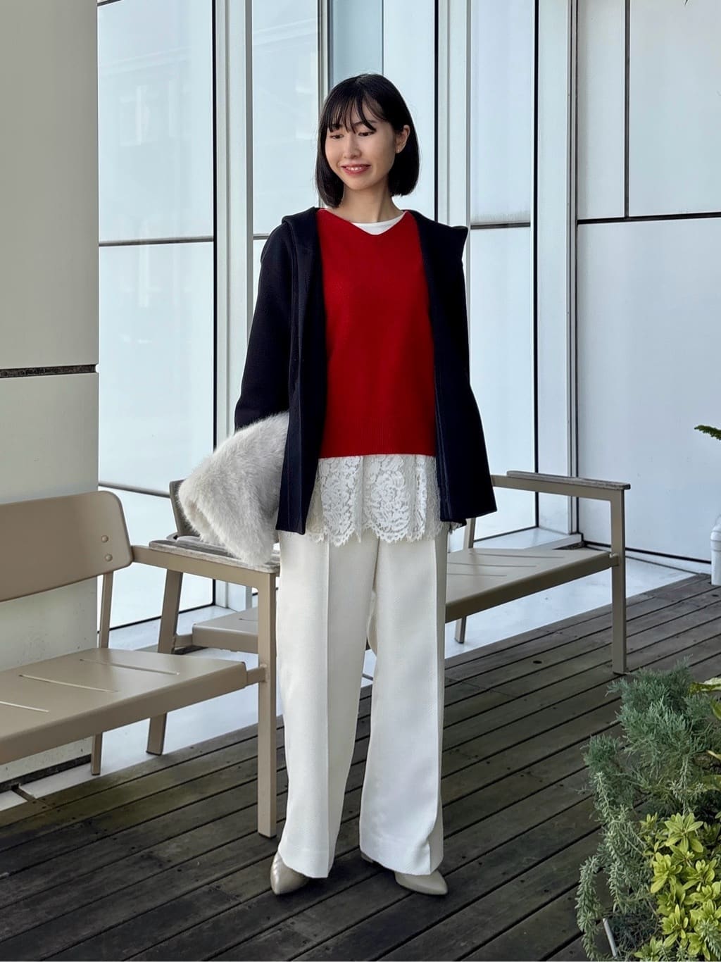 Yoshimiさんの「INDIVI｜【軽羽織り】フーディーライトコート」を使ったコーディネート