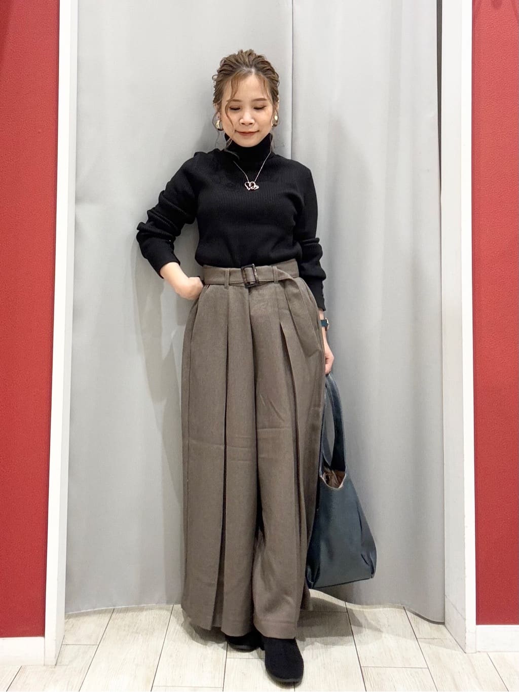 shioさんの「SHOO･LA･RUE｜【着丈選べる/S-LL】スタイルアップが叶う ベルト付きワイドパンツ」を使ったコーディネート
