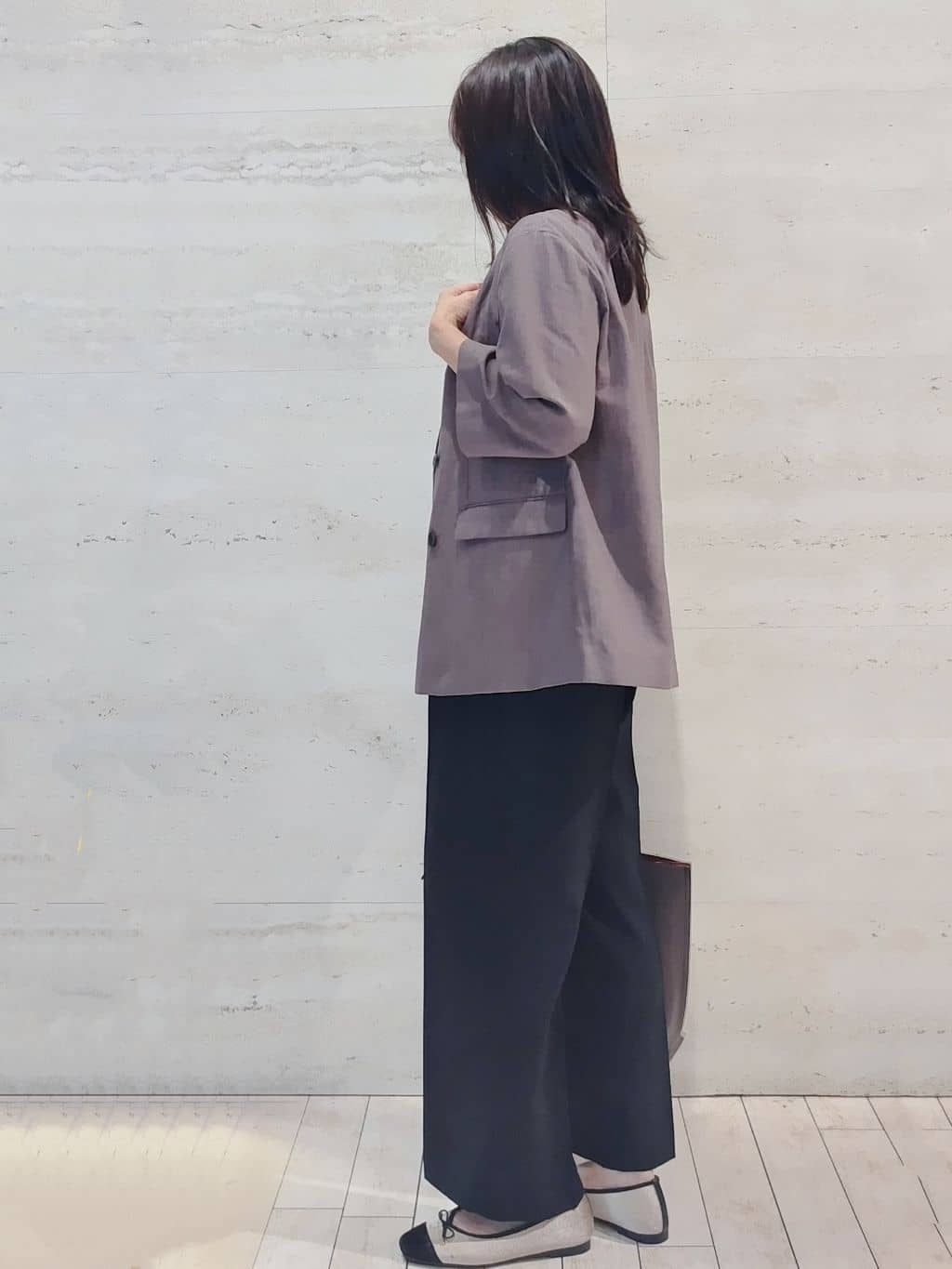 よしみさんの「OPAQUE.CLIP｜リネンライクダブルジャケット【洗える】」を使ったコーディネート