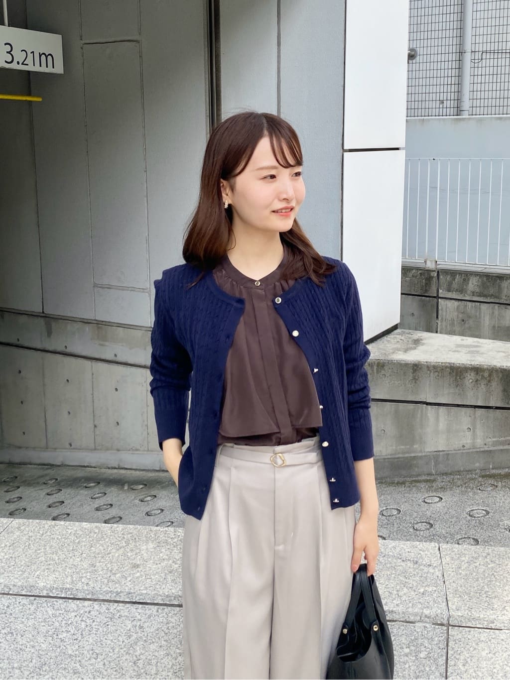 みさかさんの「index｜クルーネックケーブルカーディガン【洗濯機OK】」を使ったコーディネート