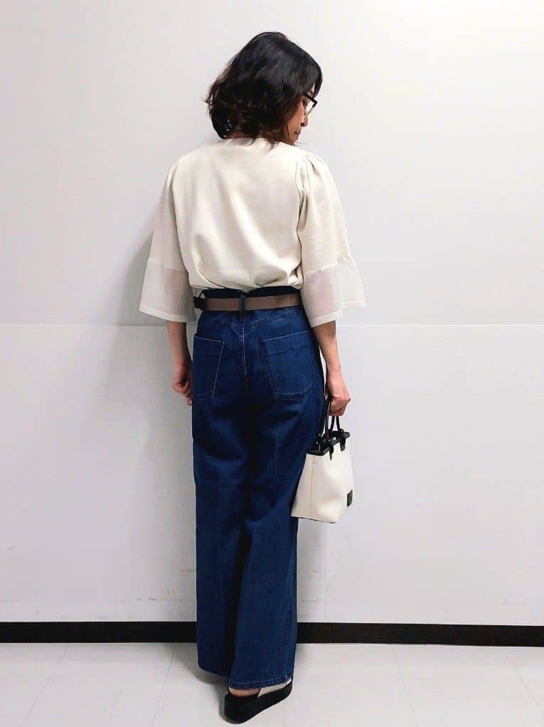 くまみさんの「OPAQUE.CLIP｜スクエアバックルワイドベルト」を使ったコーディネート