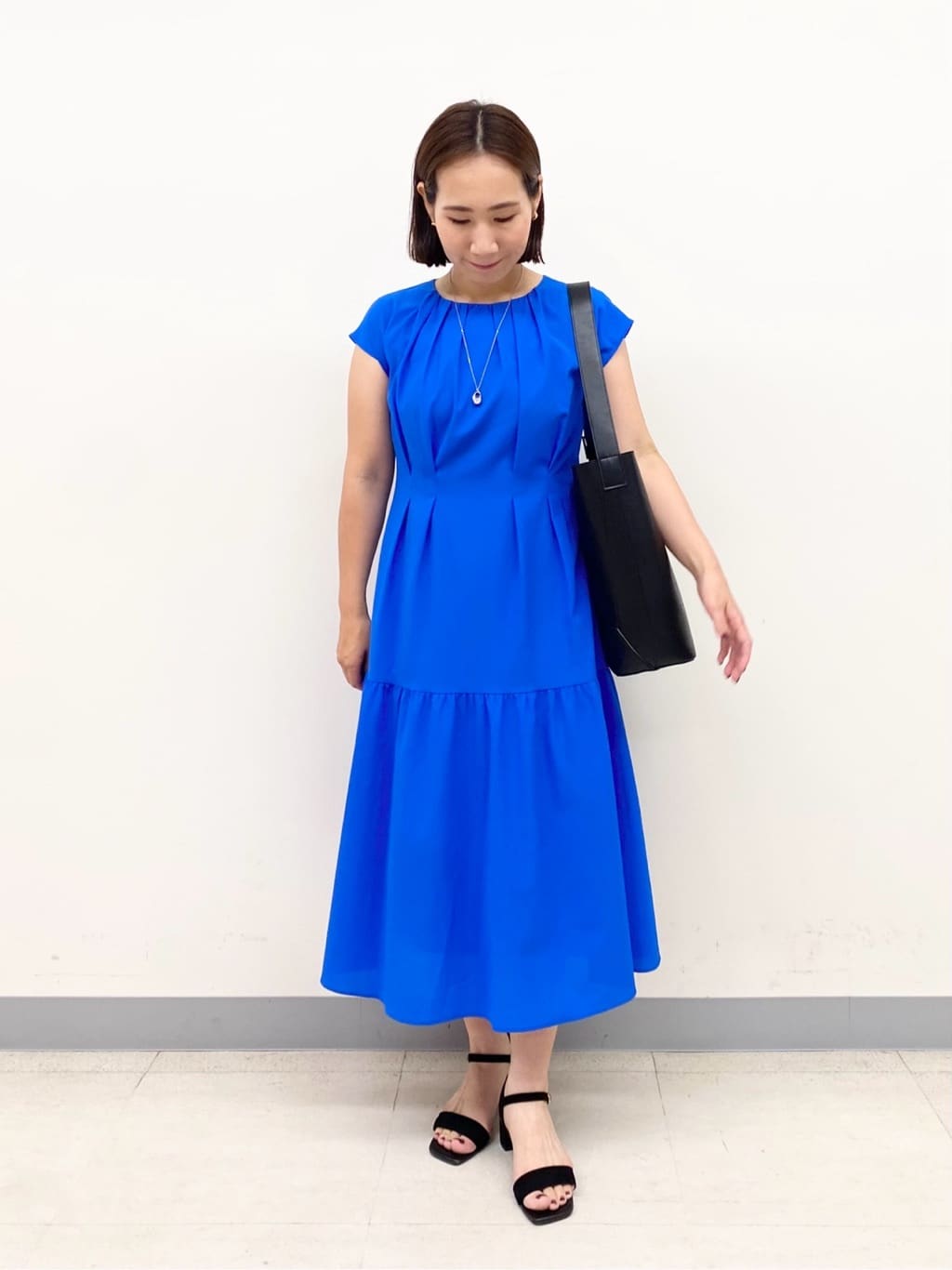 YUKARIさんの「INDIVI｜【1枚でコーデ完成！】タックワンピース」を使ったコーディネート