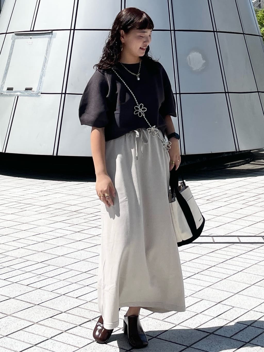 sumicaさんの「OPAQUE.CLIP｜ガーターボリュームスリーブニット【UVケア／洗濯機洗い可】」を使ったコーディネート