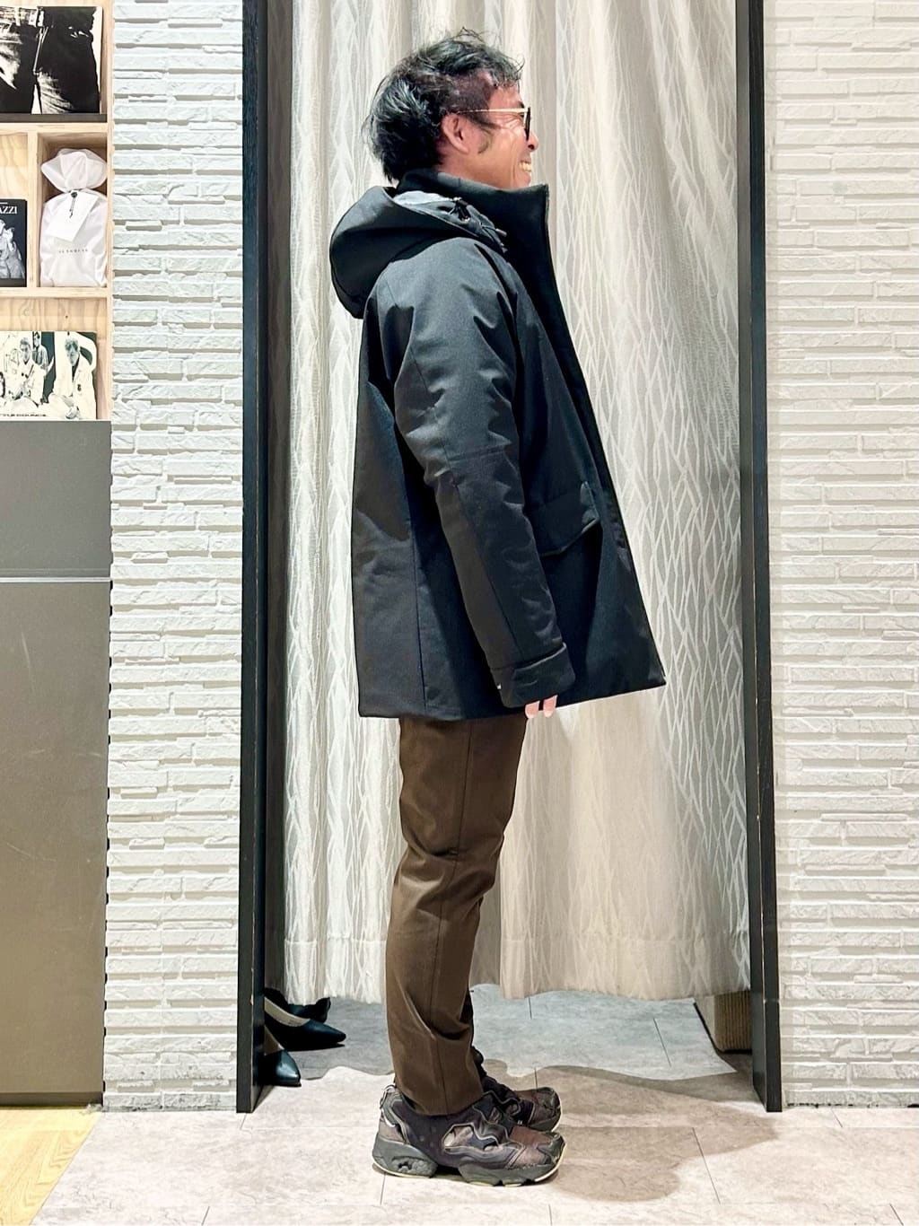 KENJI Iさんの「THE SHOP TK｜【軽くて、暖かい】SORONA／ソロナ 中綿ブルゾン 防風/軽量/洗濯機OK/フード脱着可」を使ったコーディネート