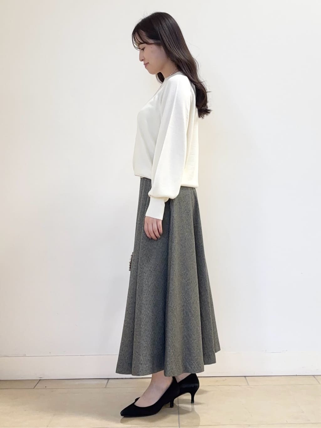 あやかさんの「UNTITLED｜【8色展開／コンパクト丈】レーヨン混 コクーンニット」を使ったコーディネート