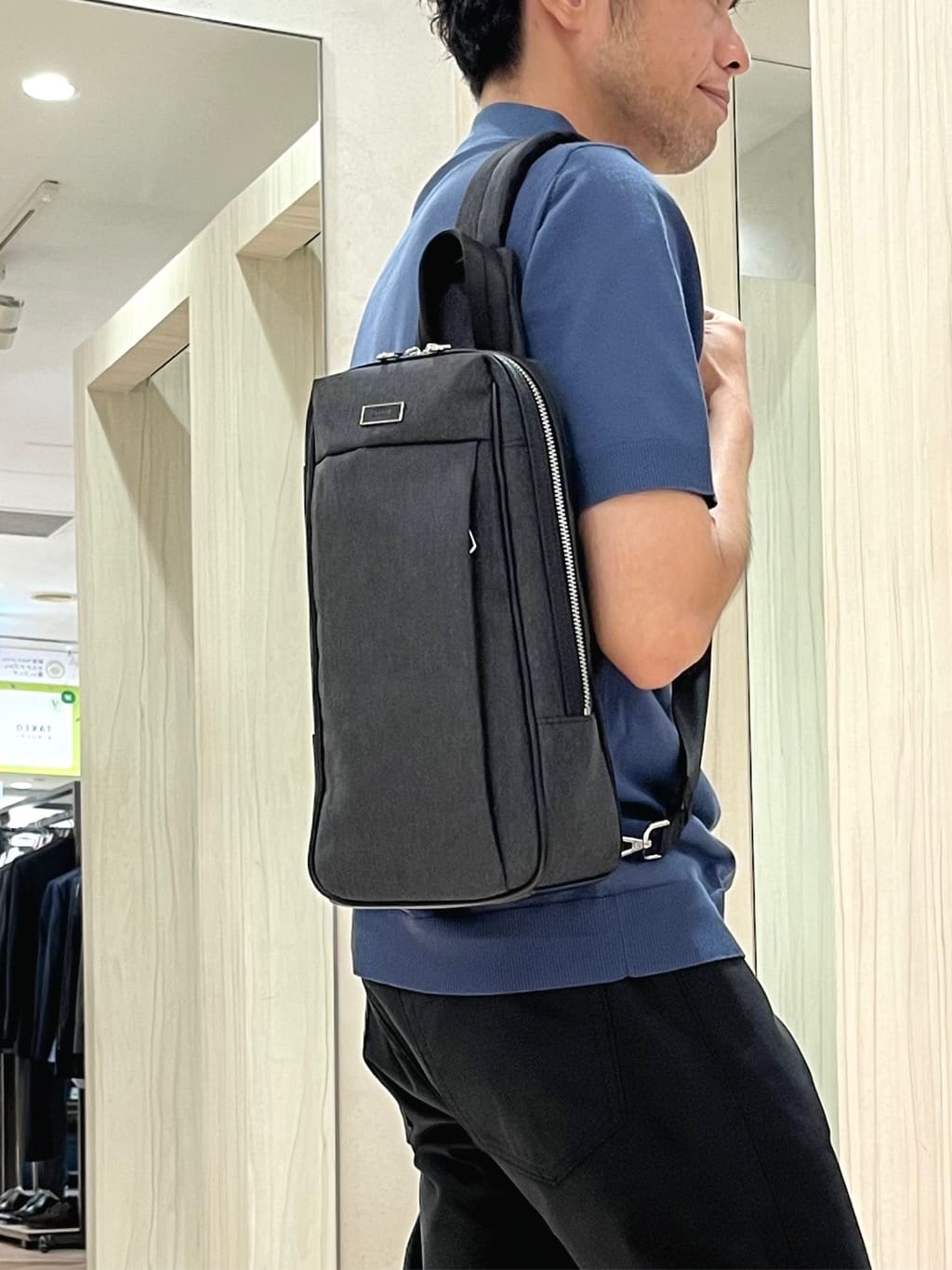 URAさんの「TAKEO KIKUCHI｜【Made in JAPAN】播州織 ストレッチ パンツ」を使ったコーディネート