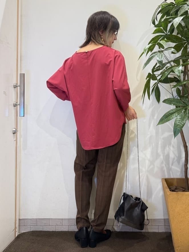misakiさんの「SHOO･LA･RUE｜【高レビュー/洗濯後しわになりにくい】1枚でサマ見え 8分袖ドルマンブラウス」を使ったコーディネート